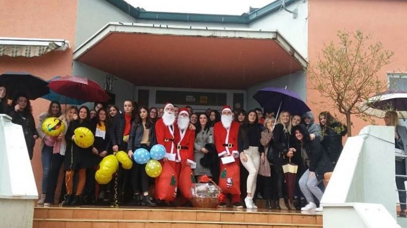 Tivat: Posjeta Dječijem domu i uručivanje poklona