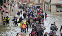 Veneciju čeka još jedan težak dan, kiša ne prestaje da pada