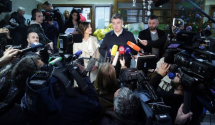 Zagreb: Milanović napadnut pri dolasku na glasanje