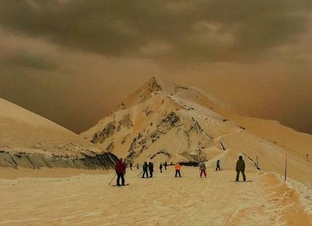 Soči kao Mars: Afrički pijesak prekrio snijeg, skijališta postala narandžasta
