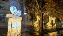Evo kako izgleda centar Podgorice okićen novim ukrasima
