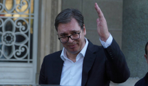 Ne može se Vučić rušiti vučićevskom politikom