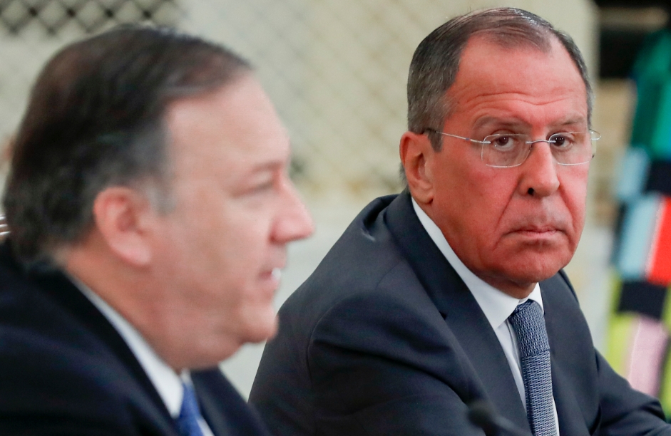 Pompeo zatražio od Rusije da više ne podržava Madura