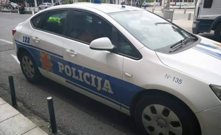 Bar: Policija od bezbjednosno interesantnih osoba oduzela uređaje za snimanje i skladištenje snimaka, dva telefona i vozilo