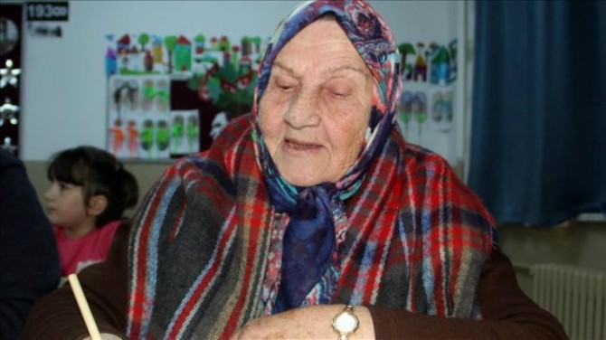 Nikad nije kasno: 92-godišnja starica krenula u školu