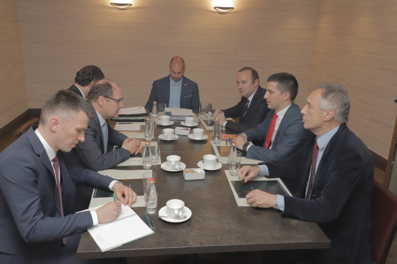 Bečić, Lekić i Pavićević sastali se u Podgorici sa poslanikom Bundestaga