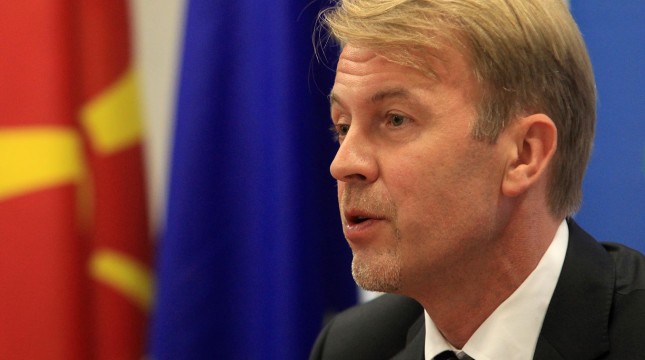 Orav: EU pomno prati situaciju u CG, Han stiže u CG