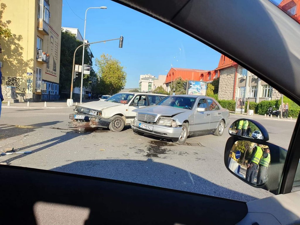 Udes na raskrsnici kod Ekonomskog fakulteta