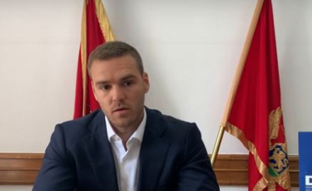 "Ne bi bilo mudro mijenjati pravila igre za Crnu Goru i Srbiju"