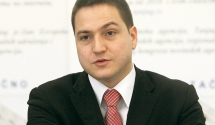 Crnogorska partija: Zašto se izbjegava uvođenje crnogorskog u službenu upotrebu?