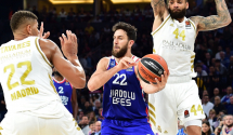 Efes razbio Real u Istanbulu