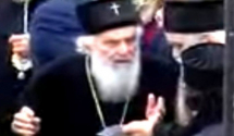 Umjesto na litiju u Podgorici, Irinej Gavrilović putuje u Ameriku da spriječi raskol u SPC