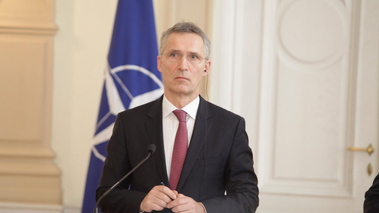 Stoltenberg: Ne želimo trku sa Rusima