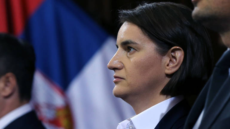Ana Brnabić na braniku ratnih zločinaca