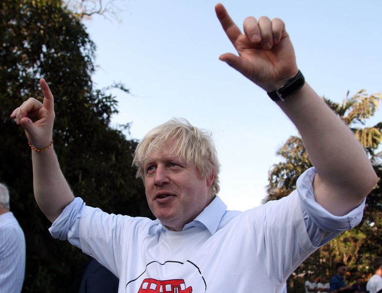 Džonsonu prijeti glasanje o nepovjerenju, već se spekuliše o nasljednicima