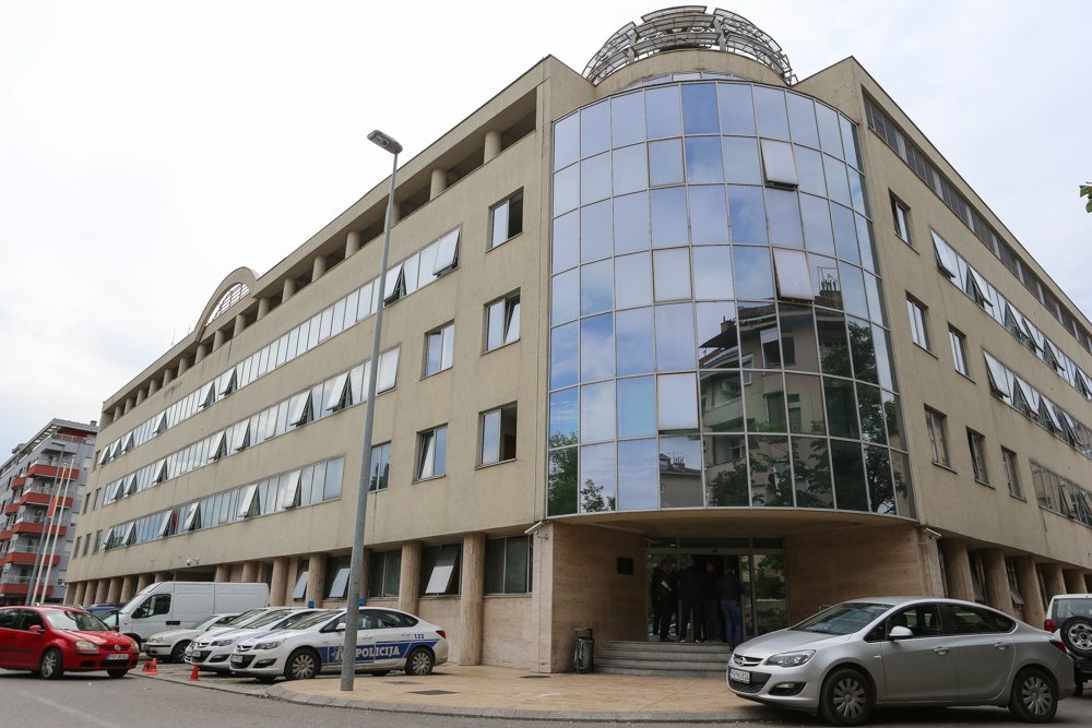 UP: Uhapšene tri osobe osumnjičene za krađu i posjedovanje kokaina