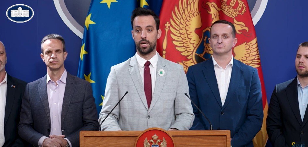 Zirojević: Policija će nastaviti represiju prema organizatorima skupa - moguće i poslanicima, u maltretiranju se posebno istakli Radusinović, Bulatović i Varagić