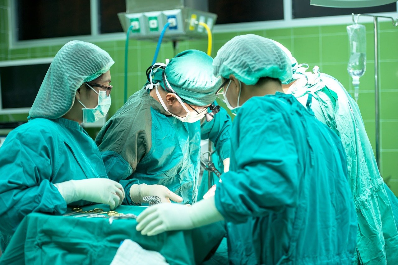 Brazilska pjevačica, manekenka i influenserka, preminula nakon tri estetske operacije u Istanbulu
