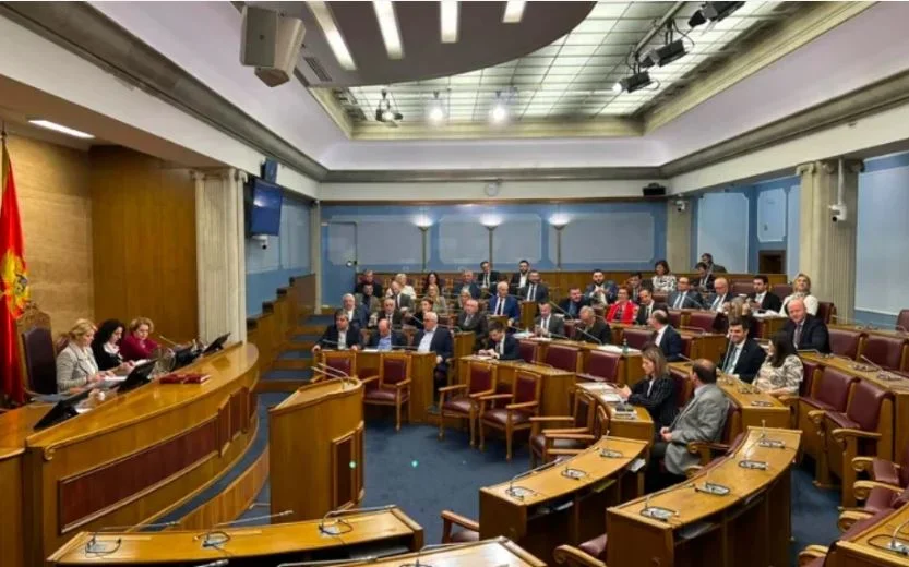Vukčević: Nakon ukaza o raspuštanju Skupština nema legitimitet, poslanicima prestao mandat
