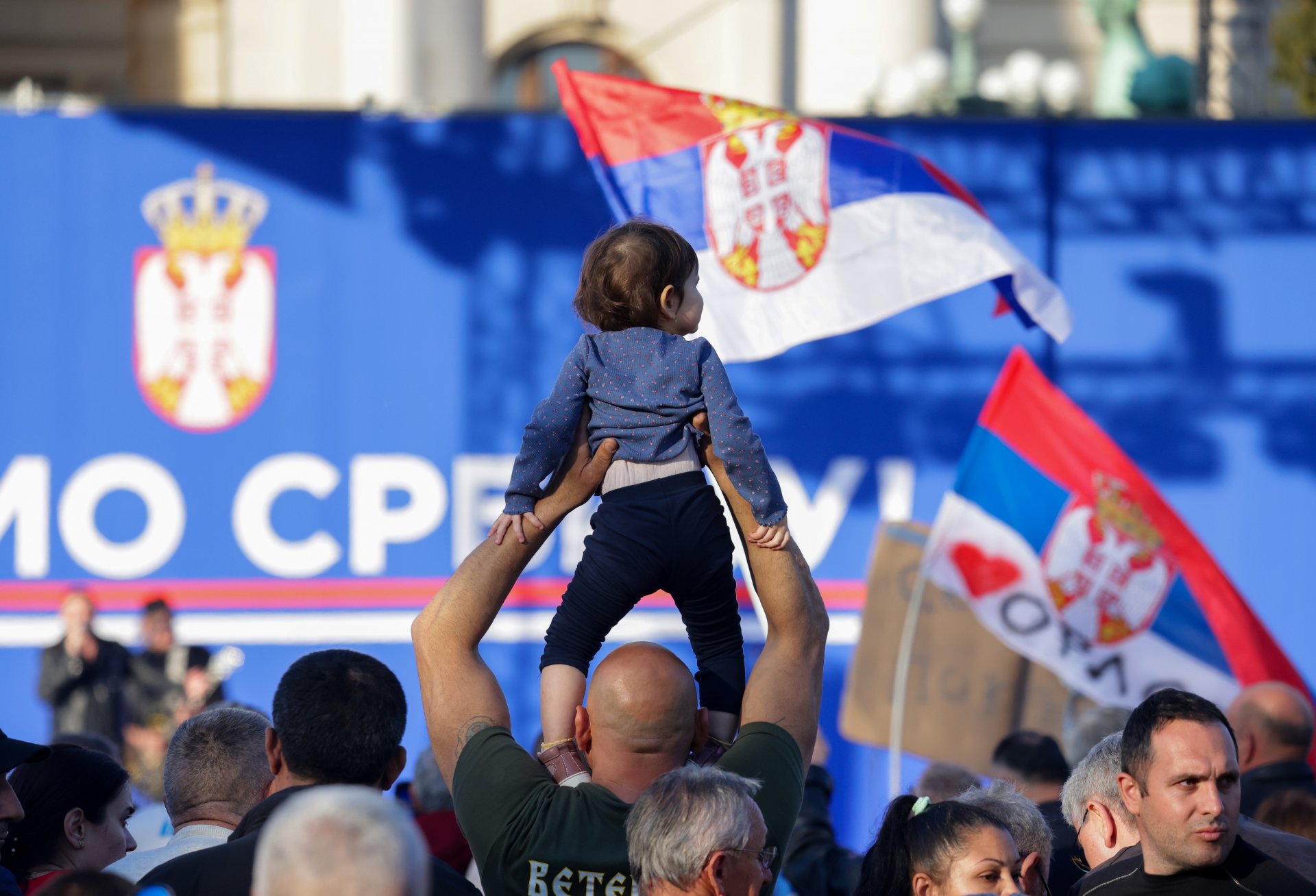 Njemačka štampa: Zaoštrava se u Srbiji, autokratija se ljulja