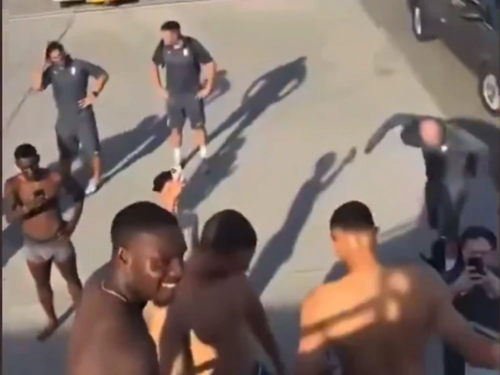 Drama fudbalera Monaka pred let u Belgiju, šetali bez odjeće po pisti i još nisu otputovali na meč LŠ