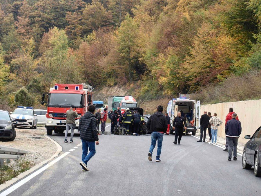 Udes na Ribarevinama: Troje povrijeđenih, među njima i jednogodišnje dijete