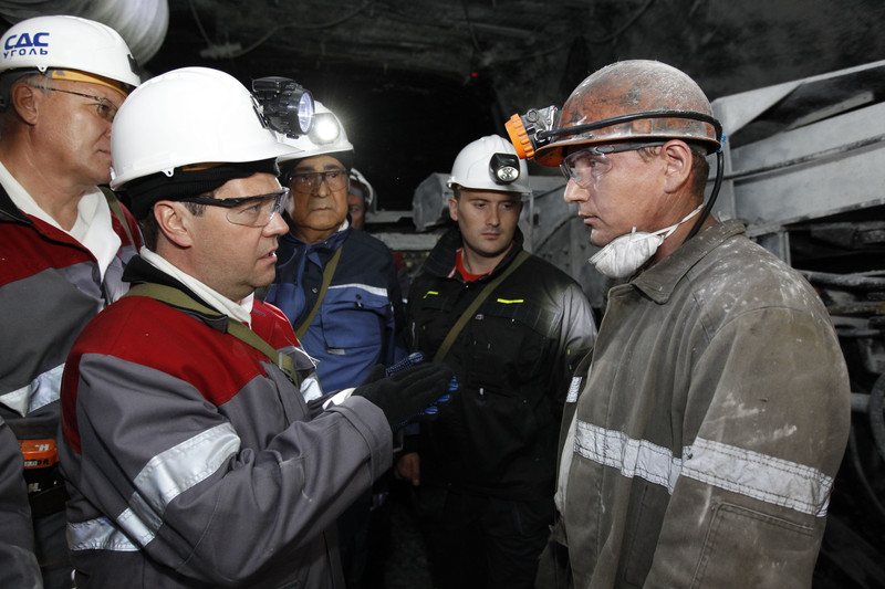 Nesreća u rudniku u Sibiru, zarobljeno 48 rudara, jedan poginuo