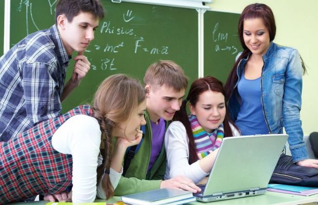 Počeo upis u srednje škole: Raspisan i konkurs za stipendije