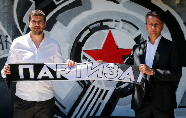 Šćepanović i zvanično predstavljen kao trener Partizana