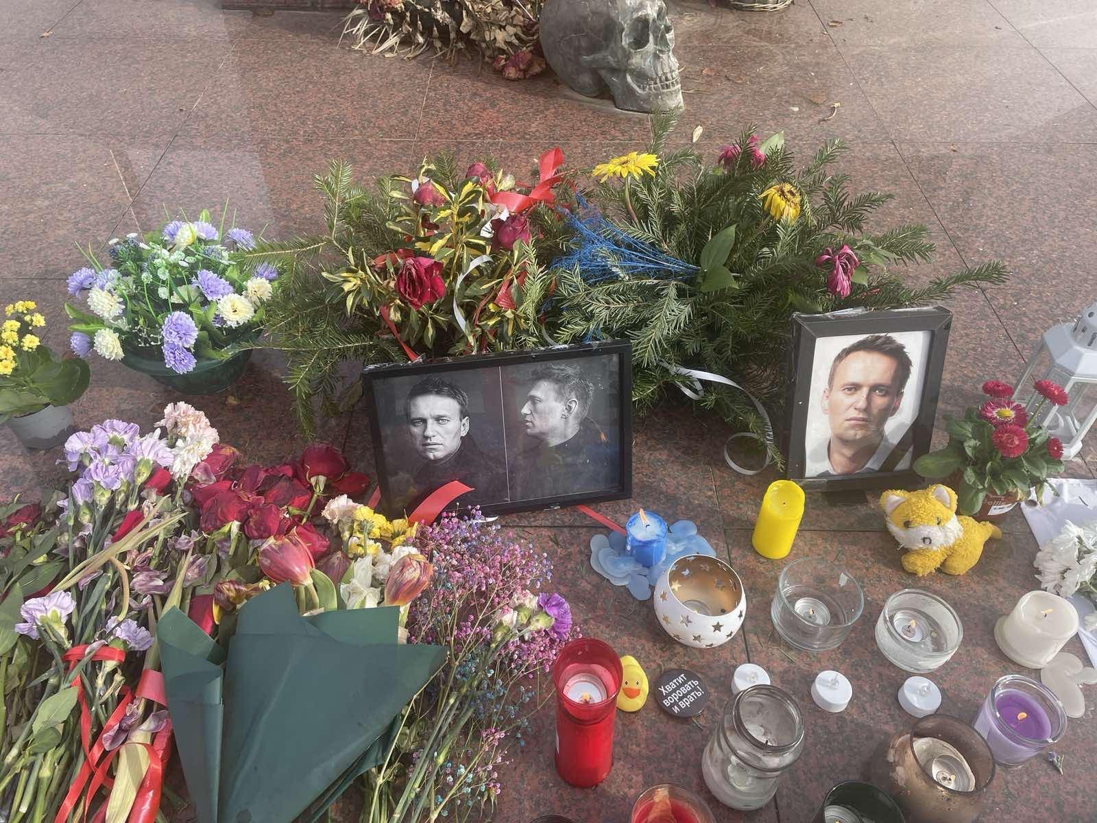 Podgoričani odali poštu Navaljnom
