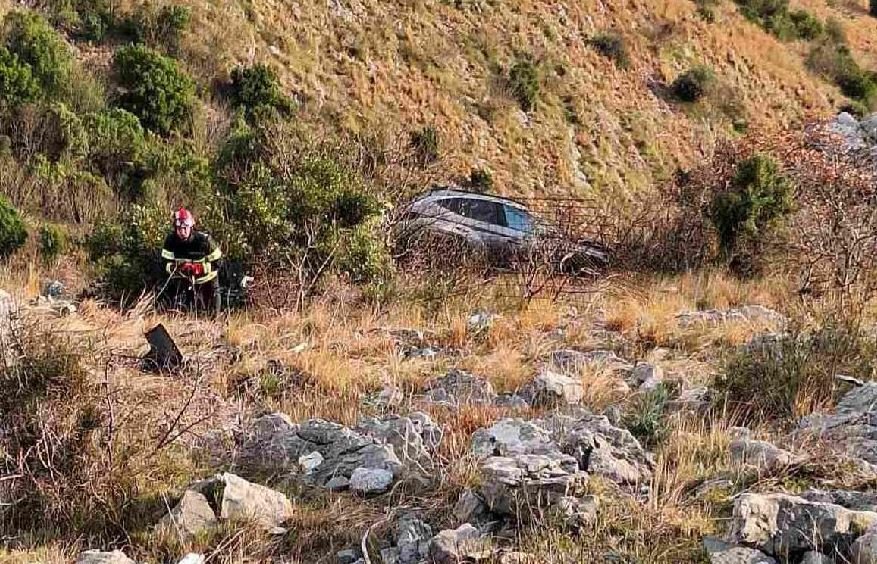 Budva: U teškoj saobraćajnoj nesreći stradao mladić