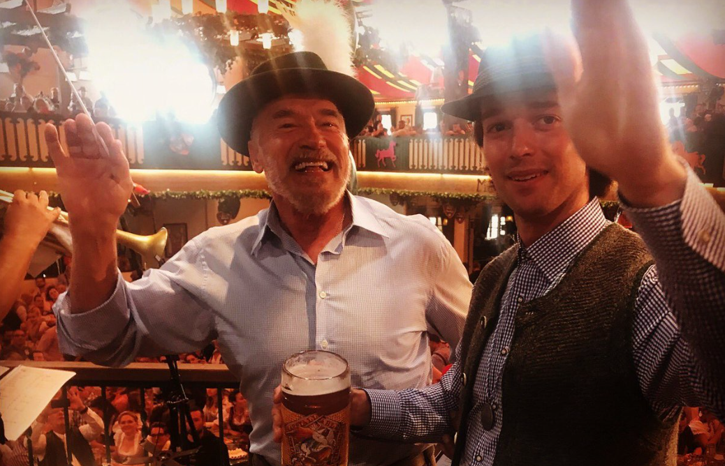 Švarceneger preuzeo dirigentsku palicu na Oktoberfestu