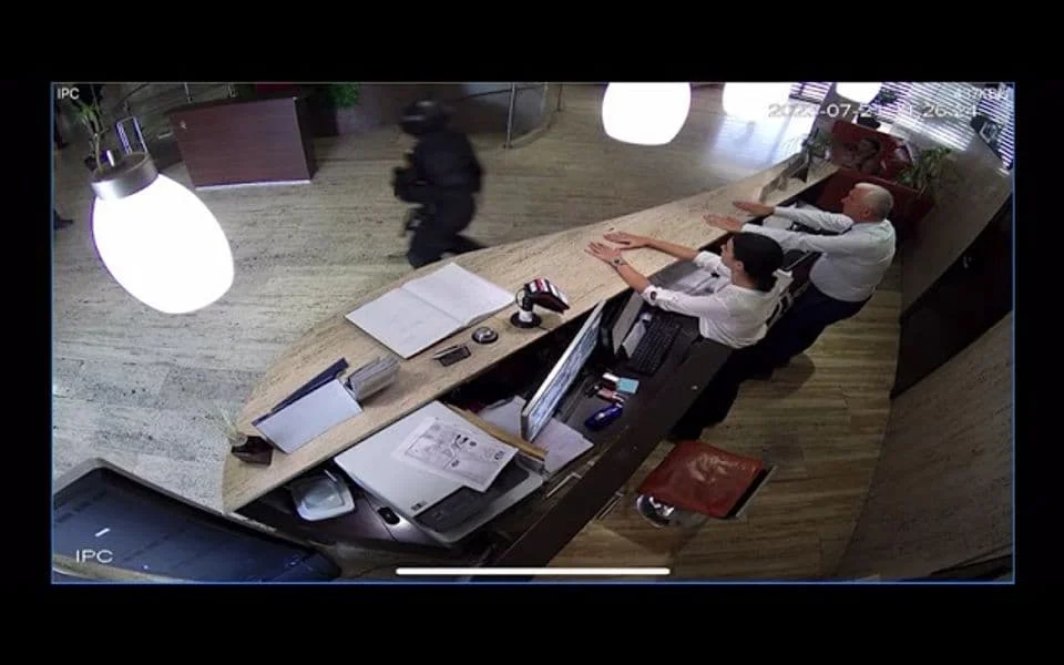 VIDEO: Pripadnici PTJ maltretirali i zaposlene na recepciji hotela "Podgorica"