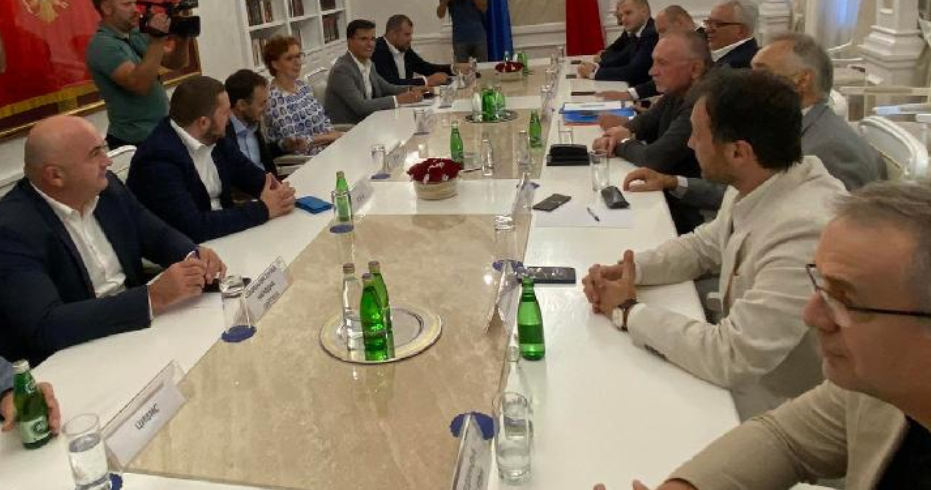Nema dogovora 'stare većine', Mandić: Zapelo je, ali ne gubim vjeru