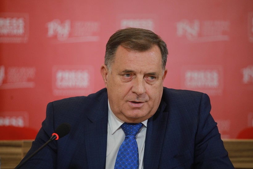 Dodik: Nije on nikakav predstavnik, nego stranac - da je pravde, Šmit bi bio protjeran