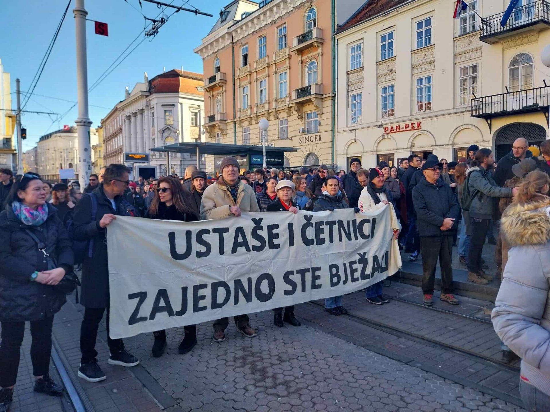 Ustaše, četnici zajedno ste bježali - Na AF skupovima u Hrvatskoj poruka crnogorskih navijača