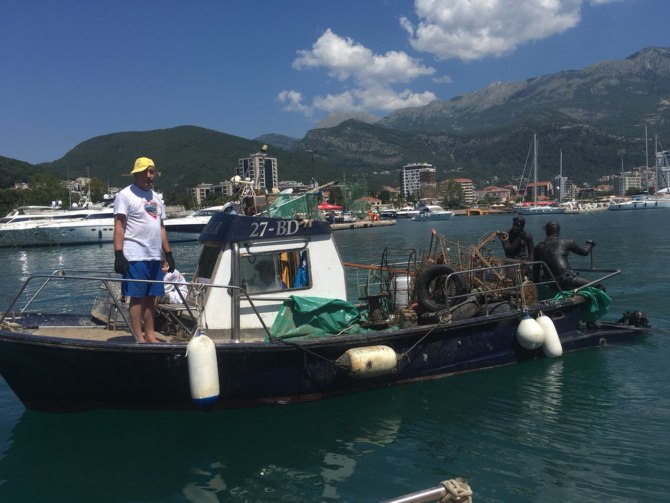 JP Morsko dobro: Čišćeno morsko dno luke Budva