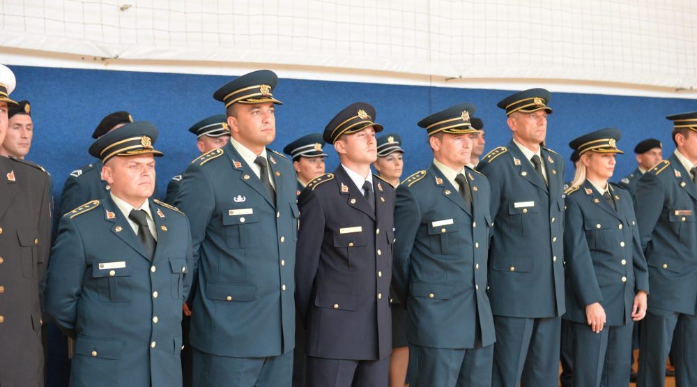 Unaprijeđena 74 oficira i podoficira Vojske Crne Gore