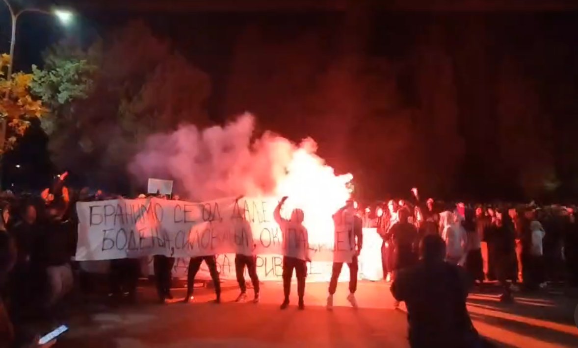 Rakočević: U situaciji povišenih tenzija istina gubi na kvalitetu, nadležni da blagovremeno i tačno informišu javnost