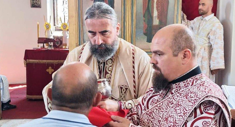 Bubnjar Kadović novi đakon Metodija – hevi metal svetosavlje