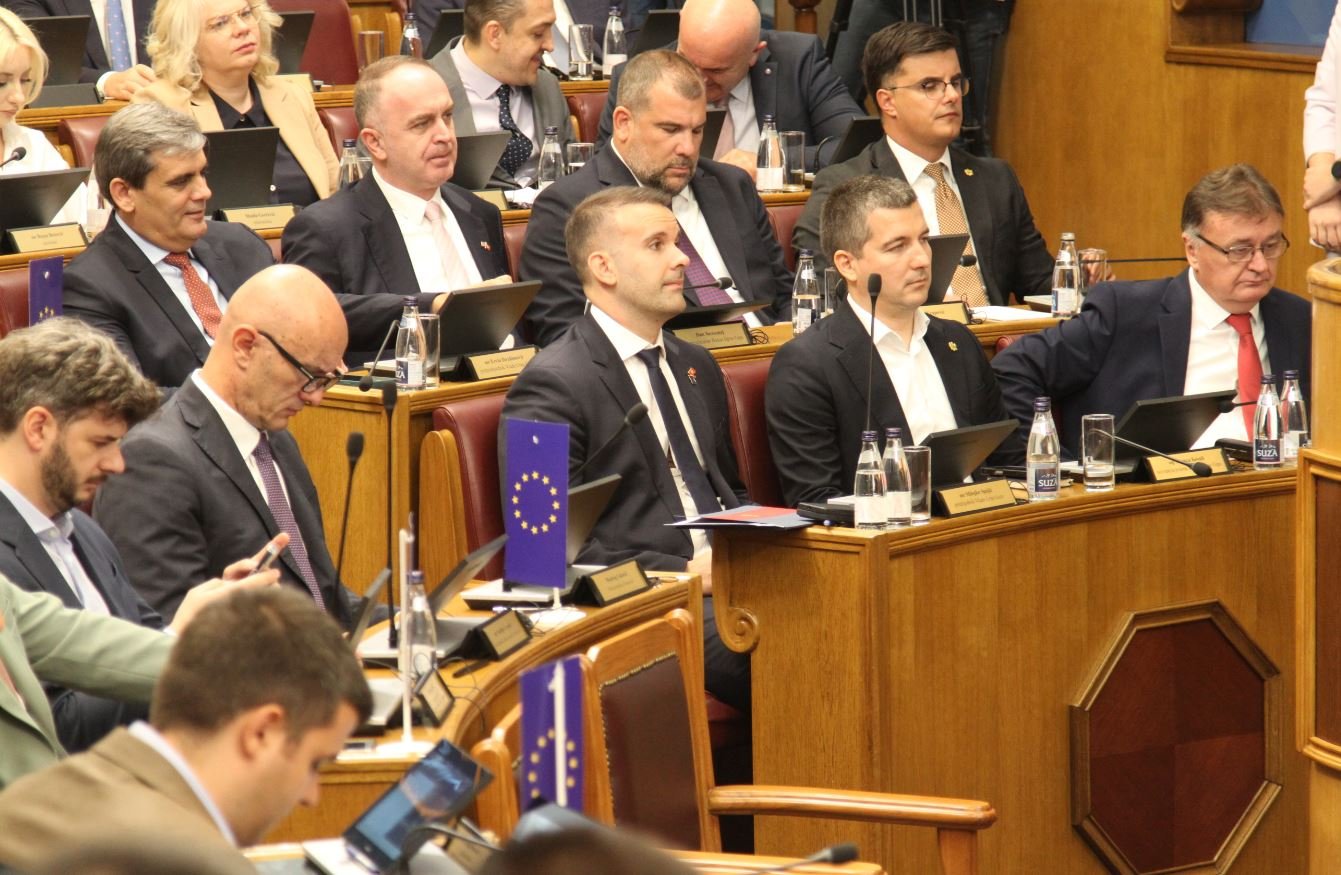 Spajić: Krapović poslao lošu poruku medijima, svačija smjena u opticaju
