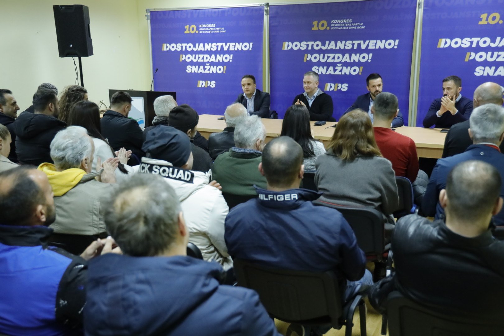 Održana tribina DPS u Gusinju: Branili smo Crnu Goru kada je bilo najteže, nećemo dozvoliti da njene vrijednosti budu pogažene