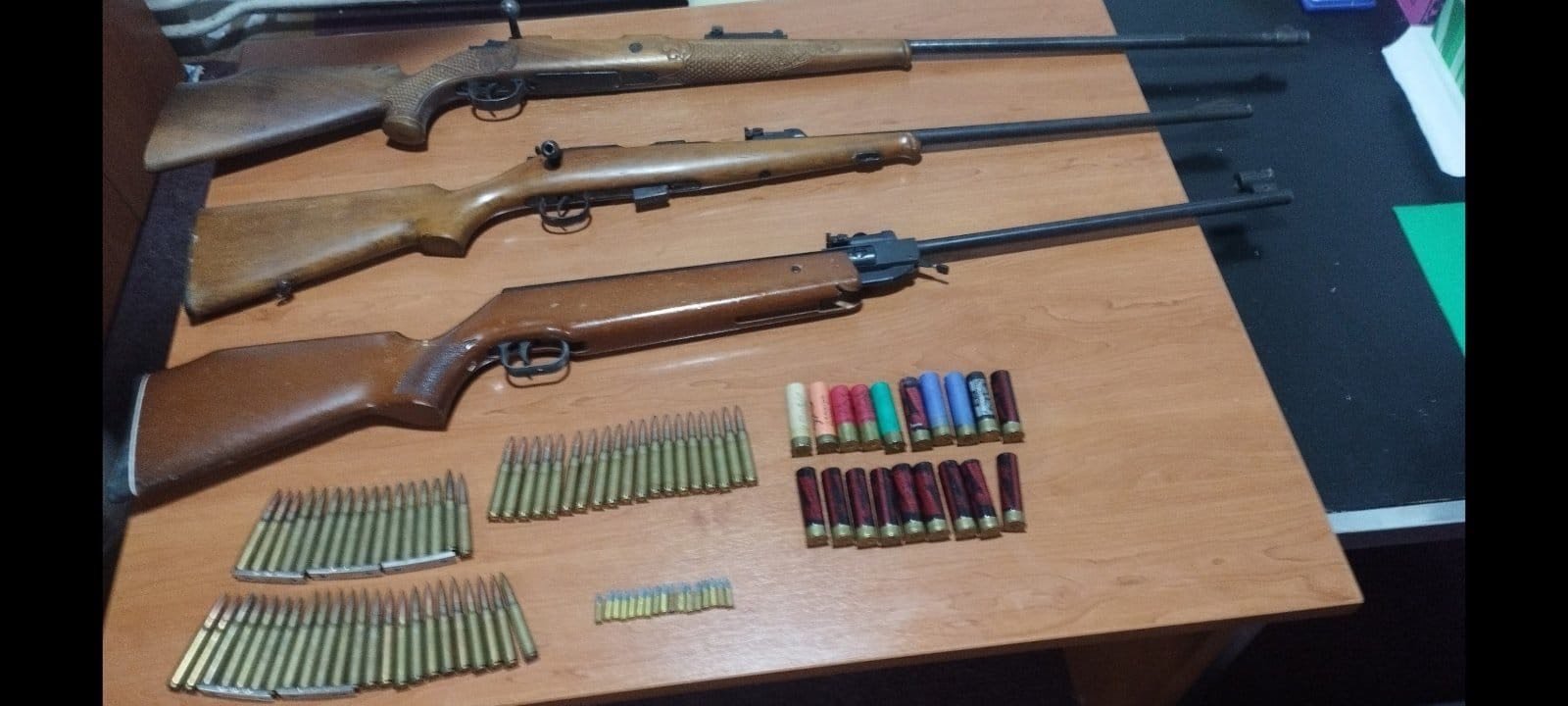 Kod dvojice Nikšićana pronašli drogu, u Šavniku ilegalno oružje