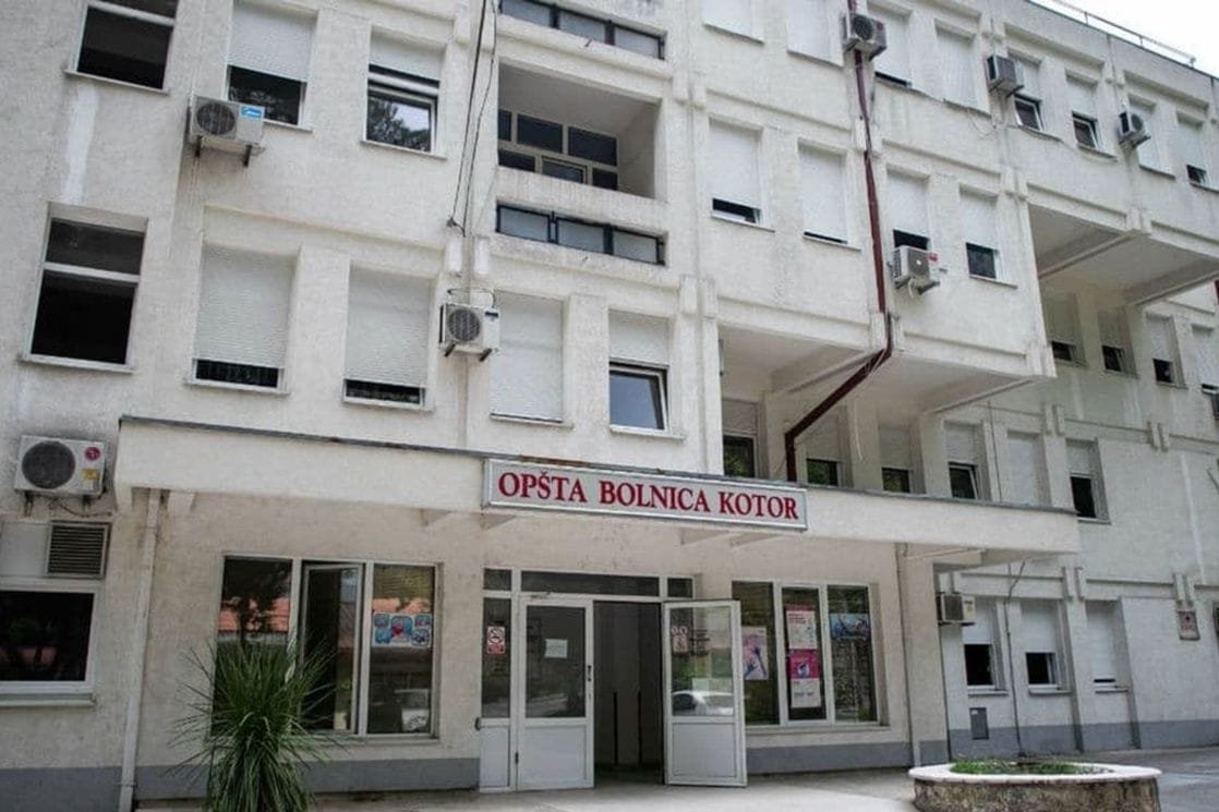 Mrvaljević: Kotorska bolnica automobil čuva ako se zapuca u gradu