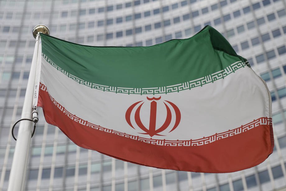 Tri osobe poginule u požaru metanolskog rezervoara u iranskoj luci Bušehr
