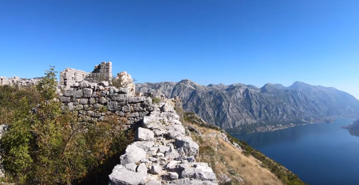 Tvrđava Vranovo brdo: Uživajte u fantastičnom pogledu na Bokokotorski zaliv