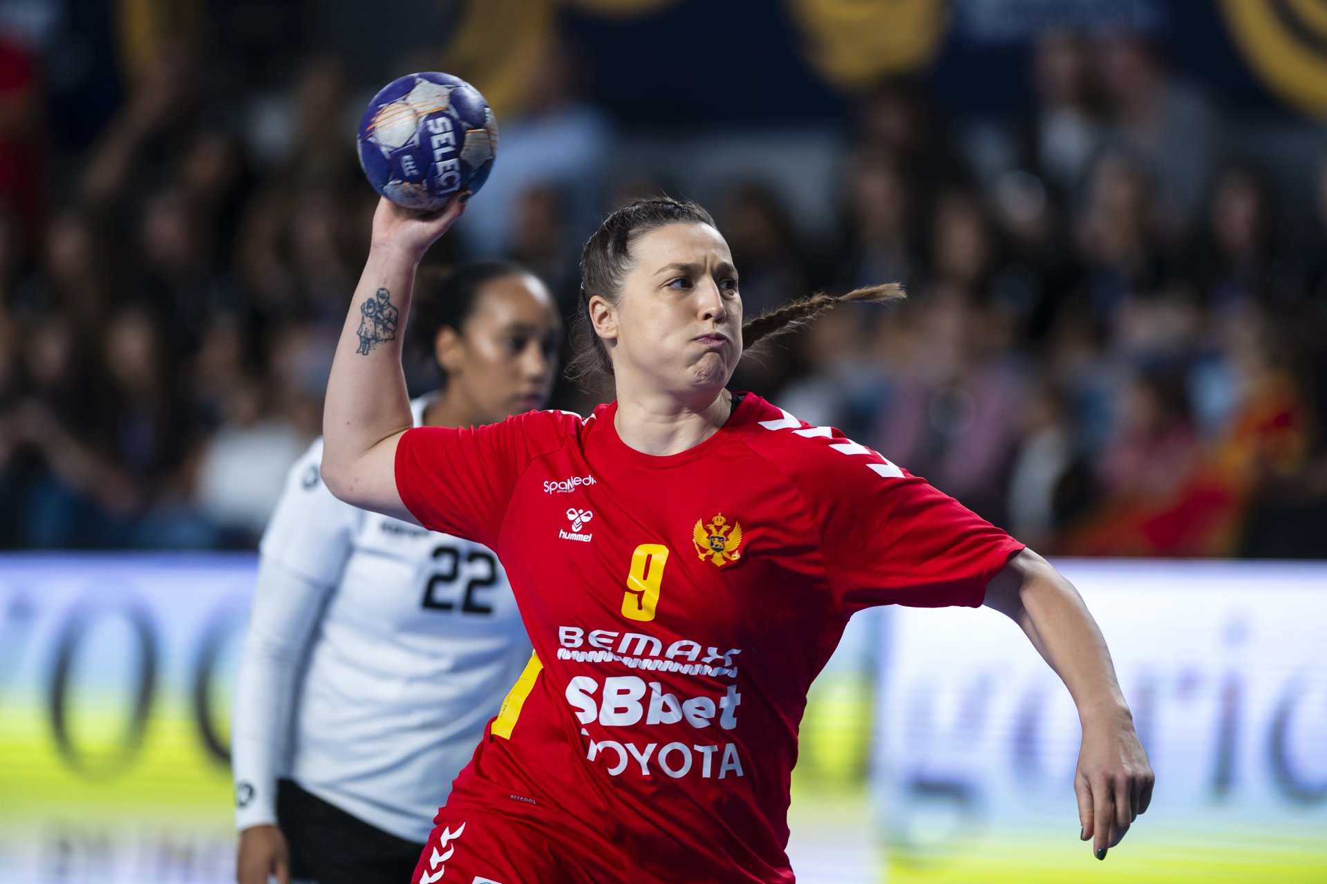 Crna Gora na startu protiv Farskih Ostrva