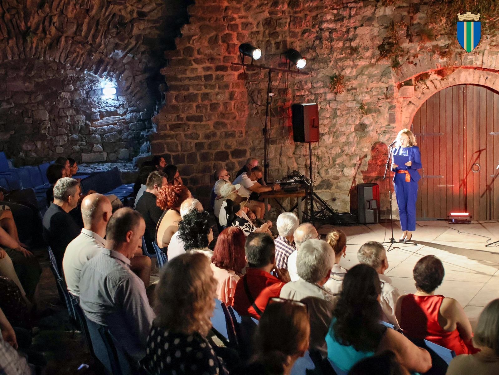 Opština Bar: „U ime Crvenih košulja“ kao znak odavanja počasti nevino strijeljanim Barankama i Baranima