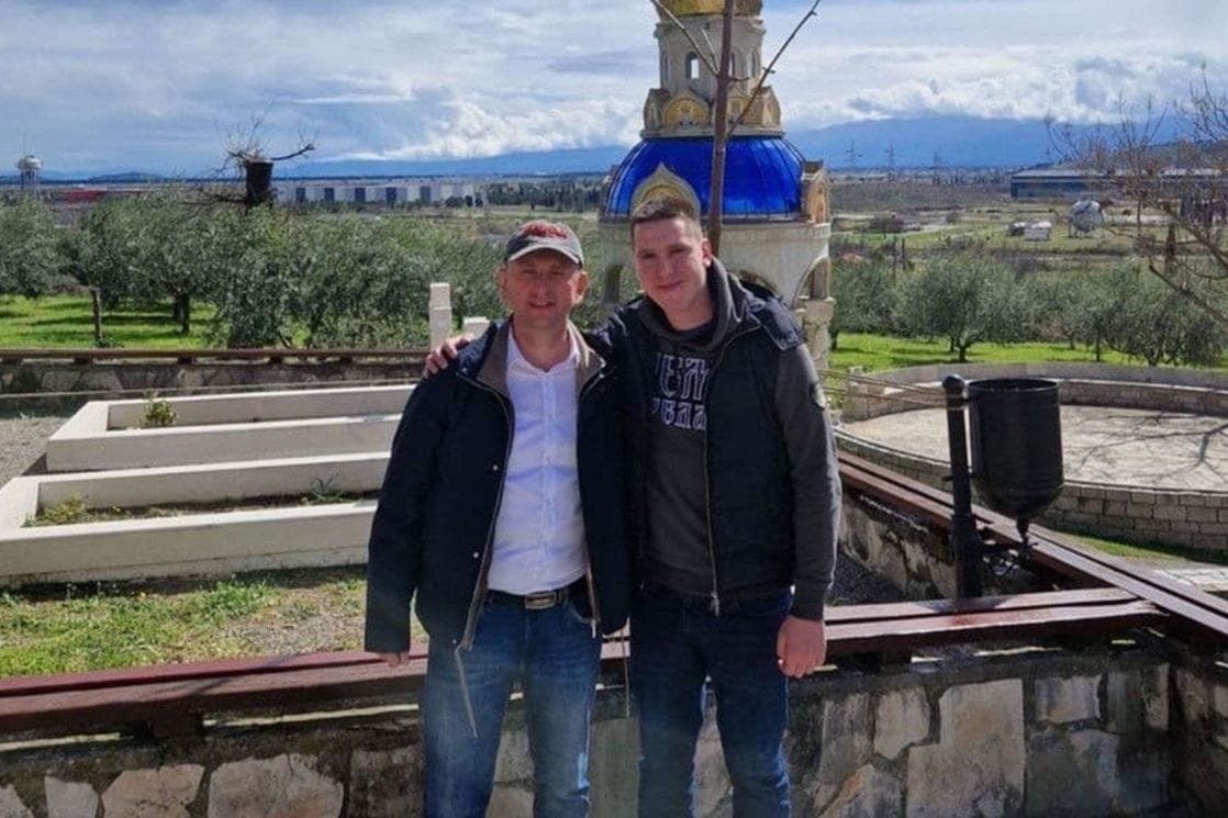 Knežević na slici sa Vučićevim sinom: Škoro, što se odlaska na Kosovo tiče - bili smo i bićemo skoro