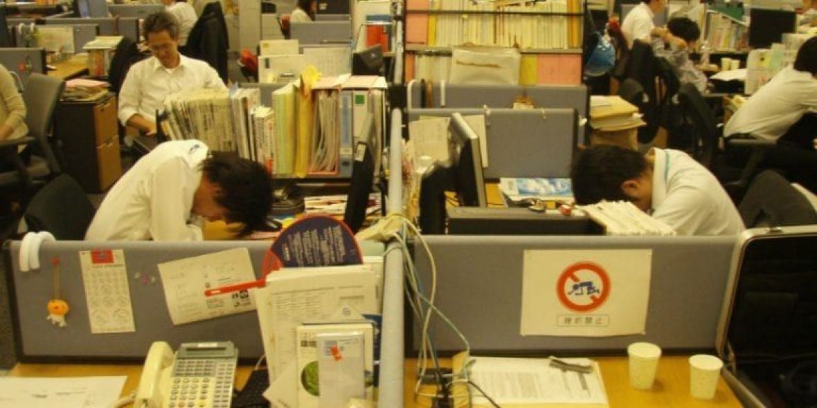 U Japanu obavezno spavanje na poslu
